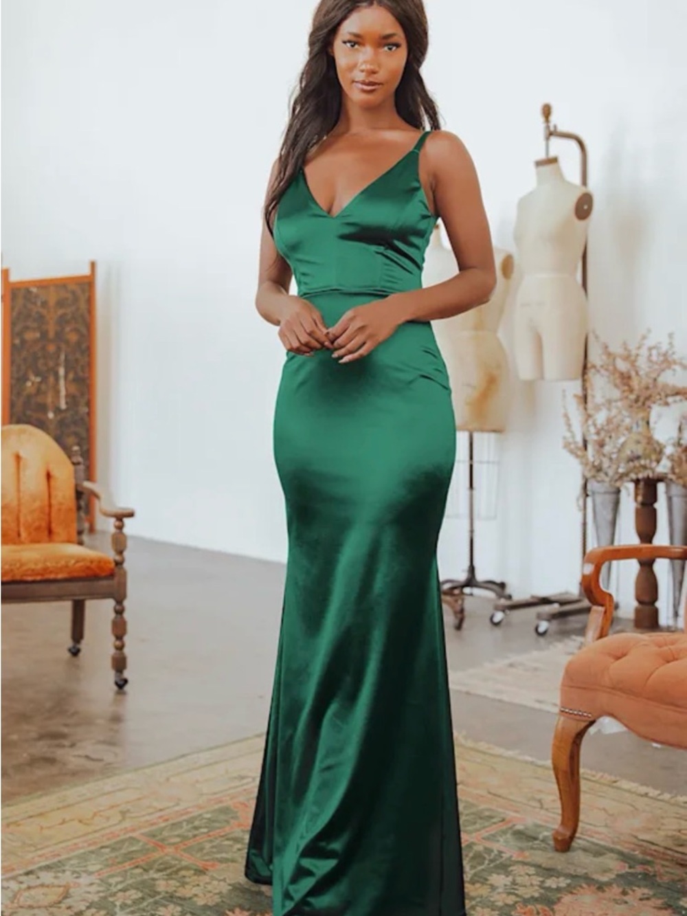 Lulu's Melora Emerald Satin V-Neck Maxi Dress
